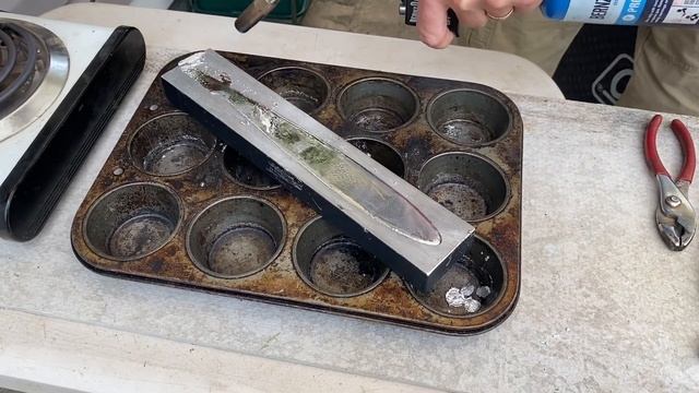Casting a lead RC sailboat ballast bulb in CNC aluminum molds смотреть онлайн