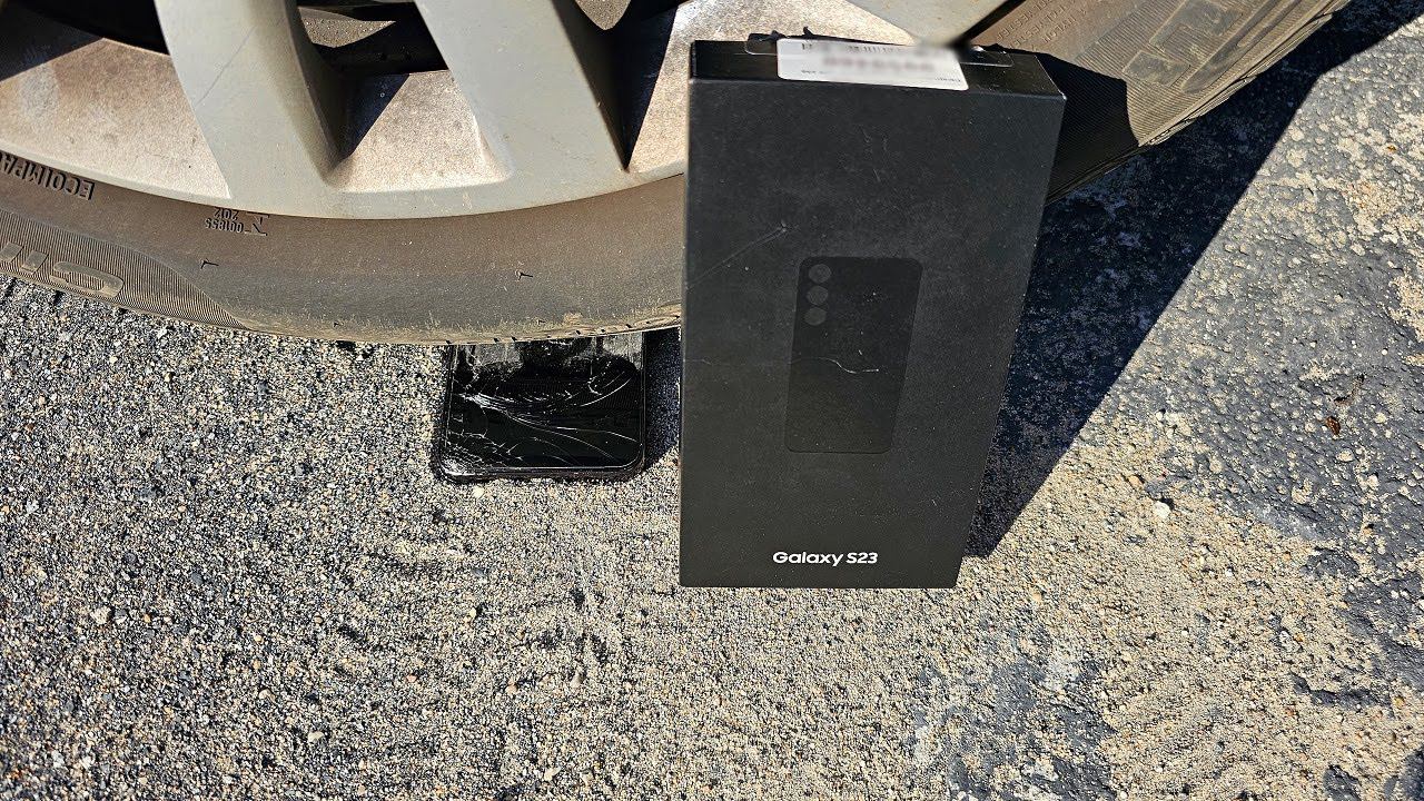 Ультра Дроп-тест Samsung Galaxy S23 в Броне пленке (Samsung Galaxy S23 Drop Test) смотреть онлайн