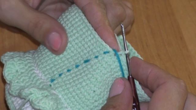 Вяжем крючком фоторамку. АВТОРСКИЙ МК.ч.1(туловище,рамку) смотреть онлайн