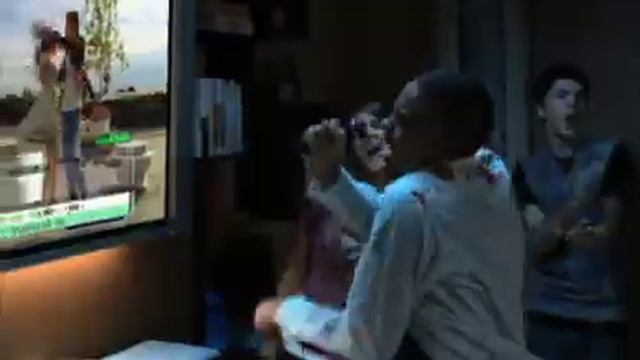 Disney Interactive Studios -- DISNEY SING IT- HIGH SCHOOL MUSICAL 3- SENIOR YEAR
