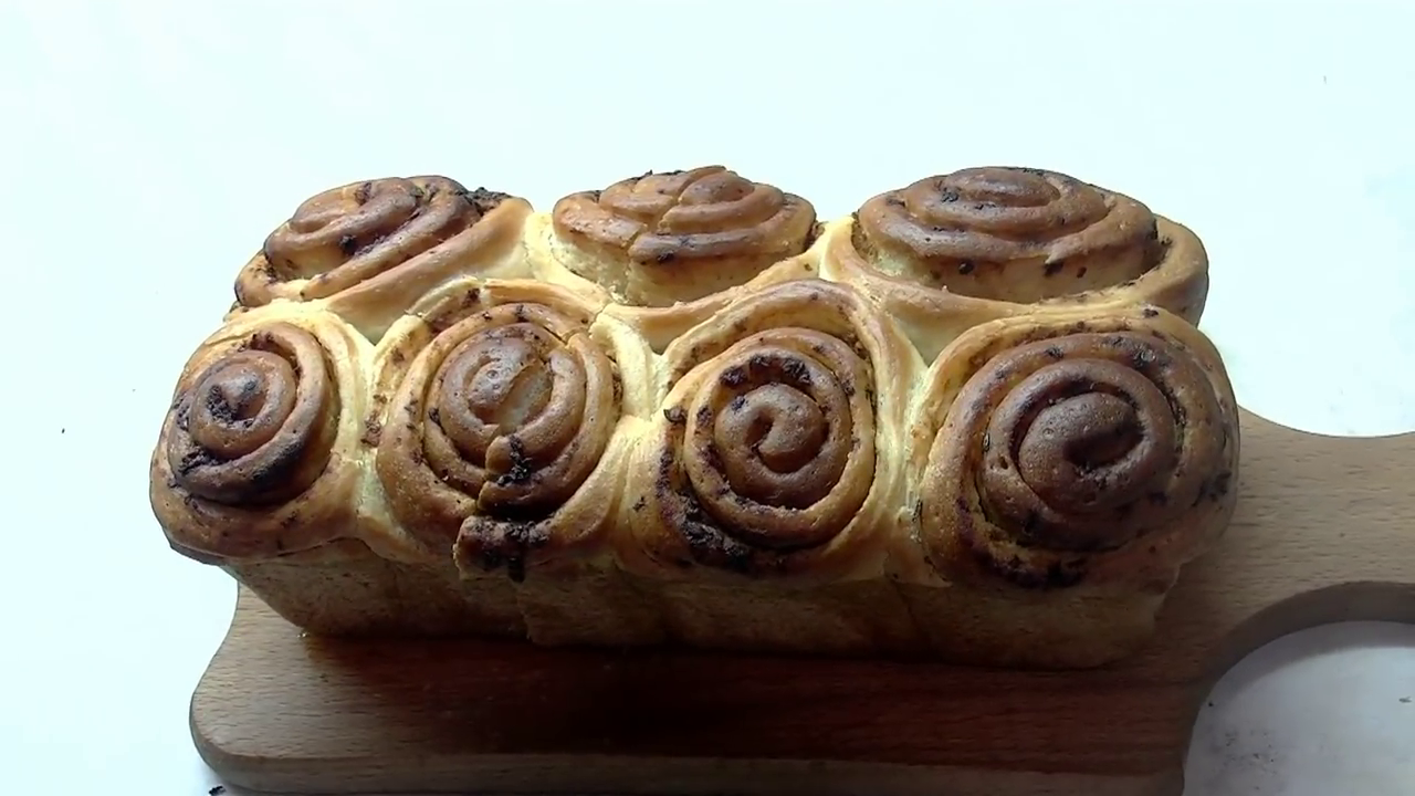 Хлеб домашний чесночный с паприкой смотреть онлайн