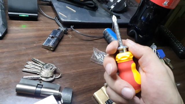 Буду ставить замки. смотреть онлайн