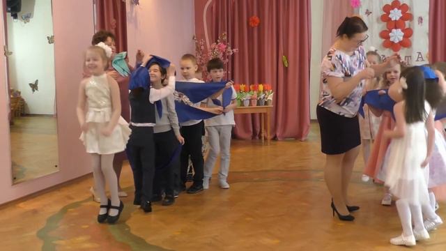 8 Марта гр 5 смотреть онлайн