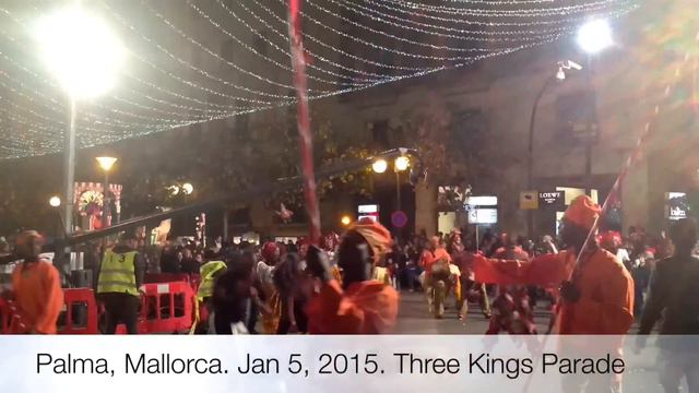 Palma, Mallorca. Cabalgata Noche de Reyes. Jan 5, 2015 Three Kings parade смотреть онлайн