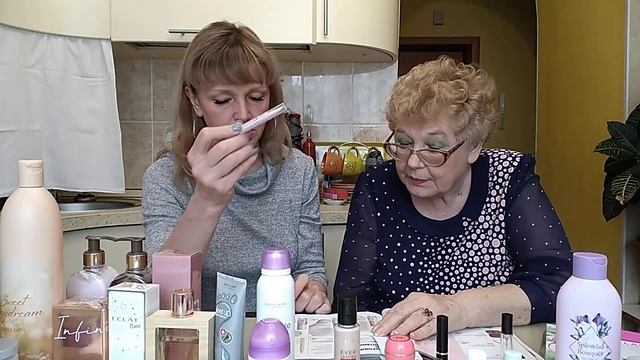 Подарки к 8 Марта в каталоге & 3 Орифлэйм 2022г. смотреть онлайн