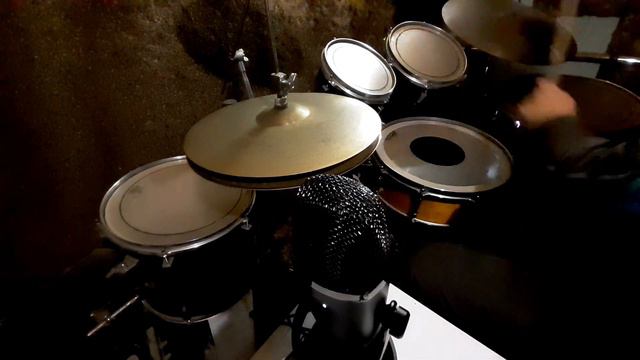 Yeti X Microphone - Drum recording test - KevsDrumShed смотреть онлайн