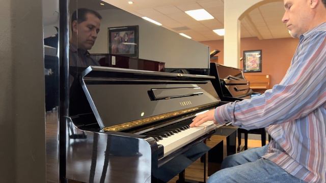 Yamaha U1 Upright Piano - quick product demo at Kim's Piano Stanton Showroom смотреть онлайн