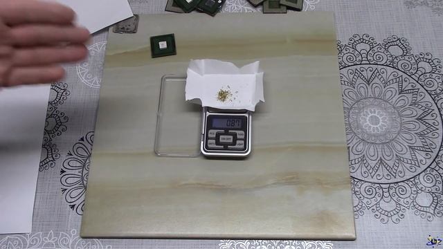 Позолоченные ножки с процессоров.