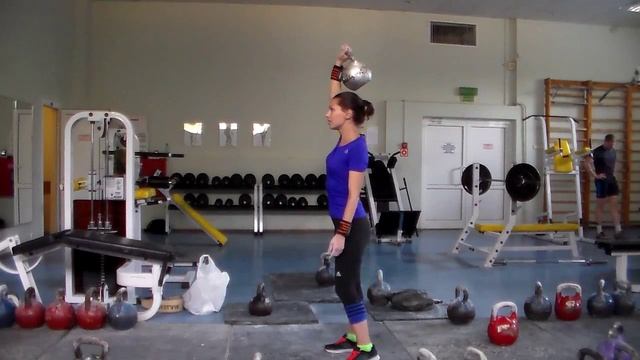 Техническая треня Надюхи. Рывок 8кг - 10мин. смотреть онлайн