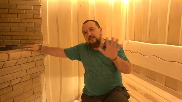 Отделка парилки из необрезной доски. Баня в стиле Леший из липы с печью-каменкой. смотреть онлайн