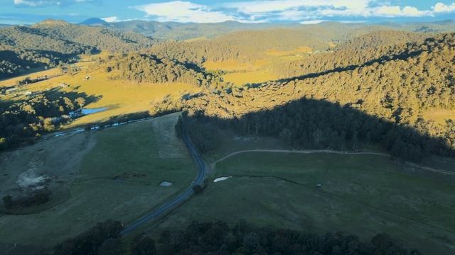 Мото-поездка на гору Капутар в Австралии - Часть 1 смотреть онлайн
