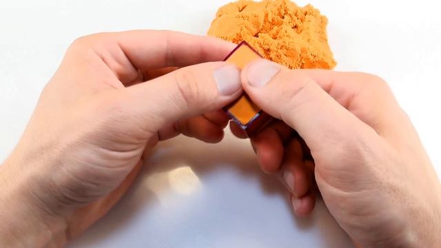 DIY КАК СДЕЛАТЬ РАЗНОЦВЕТНЫЕ КУБИКИ ИЗ КИНЕТИЧЕСКОГО ПЕСКА смотреть онлайн