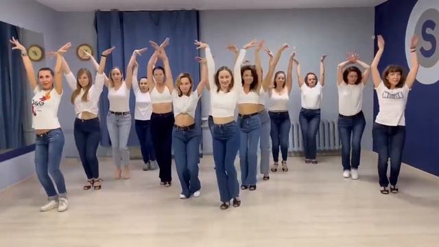 Танцы для девушек || школа танцев Sтанция смотреть онлайн