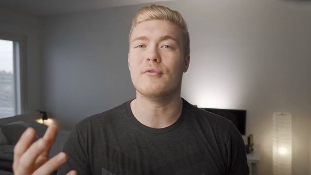 BEST MICROPHONE for YouTube 2020 | RODE Videomic NTG Review смотреть онлайн