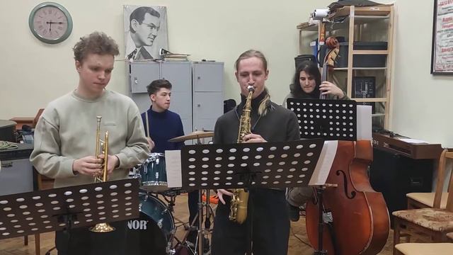 VINCENT HERRING - HARD TIMES смотреть онлайн
