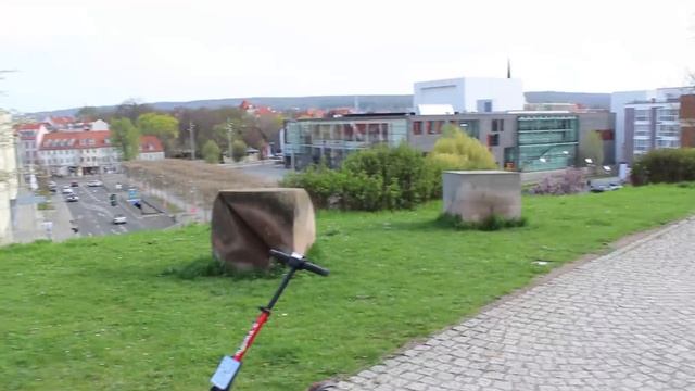 Erfurt Magic Team and E-Twow driving inside the city смотреть онлайн