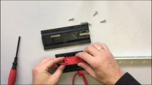 Разбираем каретку рейки привода DoorHan Sectional.mp4