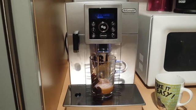 Delonghi ECAM 23.450S Kaffee