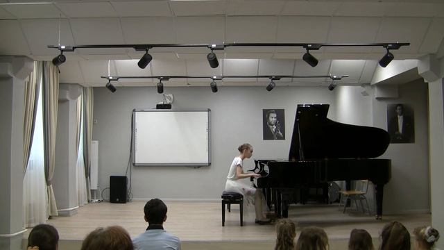 Ефремова Виталина. Г. Киркор - "Сонатина". смотреть онлайн