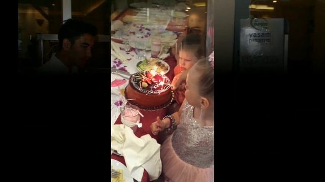 Кира 6 лет отмечаю День Рождения. Lonicera World Hotel