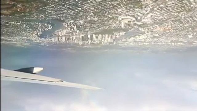 Scary flight to Down Under смотреть онлайн