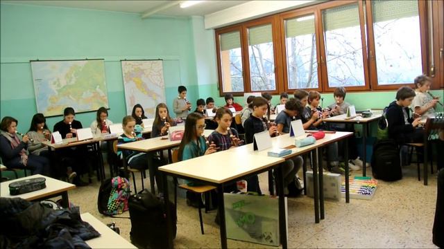 FLAUTO DOLCE IN CLASSE: JINGLE BELLS смотреть онлайн
