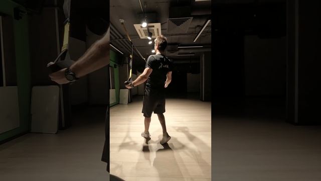 Тренировка мышц Спины в TRX петлях смотреть онлайн