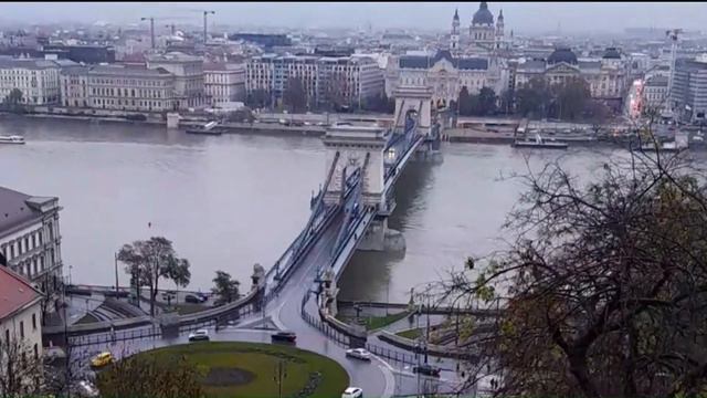 🇭🇺 Hongrie - Budapest " Thermes gellert, église troglodyte, la basilique et le marché de noël.. смотреть онлайн