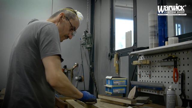 MAKING Of - Warwick Corvette $$ - 5-String Bass - Purpleheart Pickup Covers #17-3526 смотреть онлайн