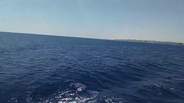 поездка на море прогулка на яхте по морю по красному морю в городе Хургада возле нашего отеля смотреть онлайн