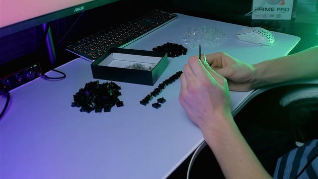 Шикарный звук клавиатуры ВСЕГО ЗА 150 рублей / Гайд по смазке твоей (Кастомной) клавиатуры! смотреть онлайн