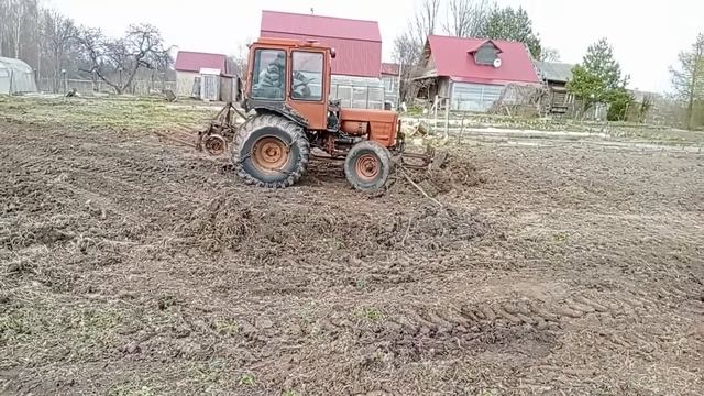 Проверяю отвал, планировка участка. Корчевка, выравнивание, культивация целины мотоблоком смотреть онлайн