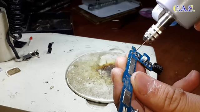 Samsung Galaxy S3 I9301Q - Постоянно перезагружается на заставке, не включается смотреть онлайн