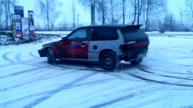 Первий виезд, первий снег смотреть онлайн