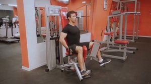 352 сведение ног в тренажере на внутреннюю поверхность бедра