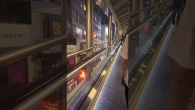 Central - Mid - Levels Escalator, Hongkong смотреть онлайн