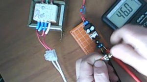 Простой регулируемый стабилизированный блок питания