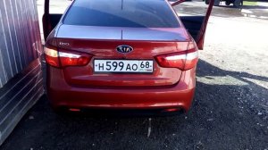 Дополнительный стоп сигнал в фонарях крышки багажника Киа Рио