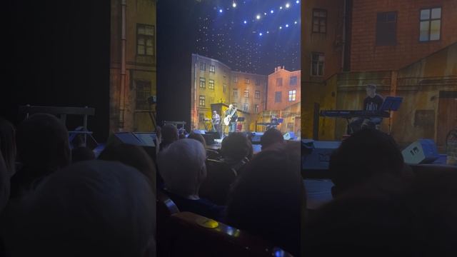 Розенбаум прочитал очень актуальное стихотворение смотреть онлайн