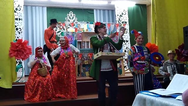 Урывак з камедыі "Смаргонскі кірмаш"- народны тэатр лялек "Батлейка" СКД "Залескі Дом культуры" смотреть онлайн