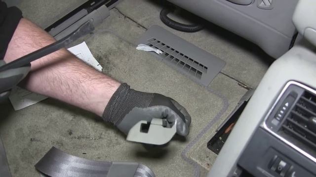 How to Remove the Front Seat - 2004 AUDI A8 / D3 смотреть онлайн