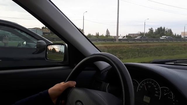 БЕШЕНАЯ Приора  решила НАКАЗАТЬ ТУРБО ШКОДУ НА ЧИПЕ!!! Октавия 1.8Т Vs Приора 1.6МТ. Гонка!!!