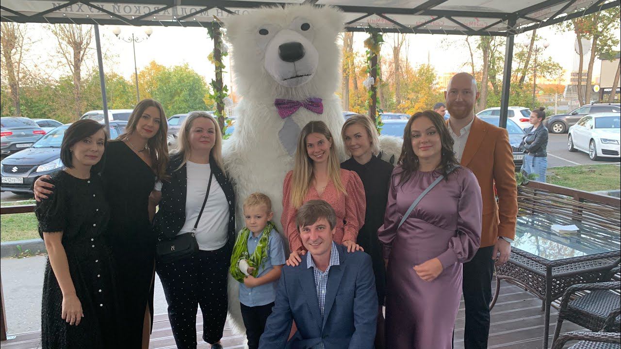 Необычный Встречный Сюрприз: Когда Яна Поздравил Белый Медведь Аниматор! смотреть онлайн