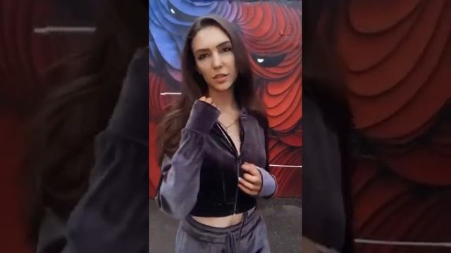 Тренд Зима-Осень 2020-2021 женские костюмы велюр смотреть онлайн