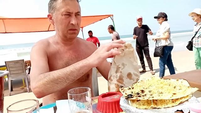 Индия Гоа цены в Кафе У МАШИ Маджорда Кушаем креветки .ЦЕНЫ на еду в кафе на берегу. ШИКАРНЫЙ ПЛЯЖ смотреть онлайн