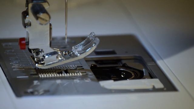 How To Load Janome's Easy-Set Bobbin смотреть онлайн