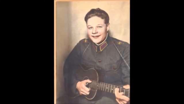 Matti Louhivuori- Keltainen paviljonki смотреть онлайн