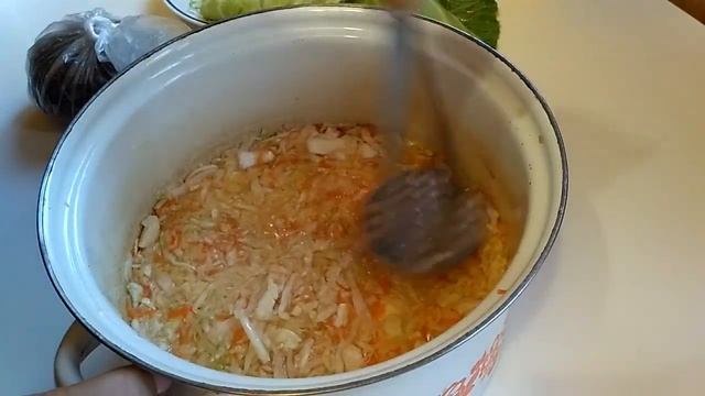 КВАШЕНАЯ КАПУСТА ХРУСТИТ ПО-ДЕРЕВЕНСКИ.
