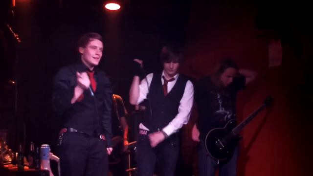 Frenemy Society Intro + Mehr Noch Destille 30.09.2011 смотреть онлайн