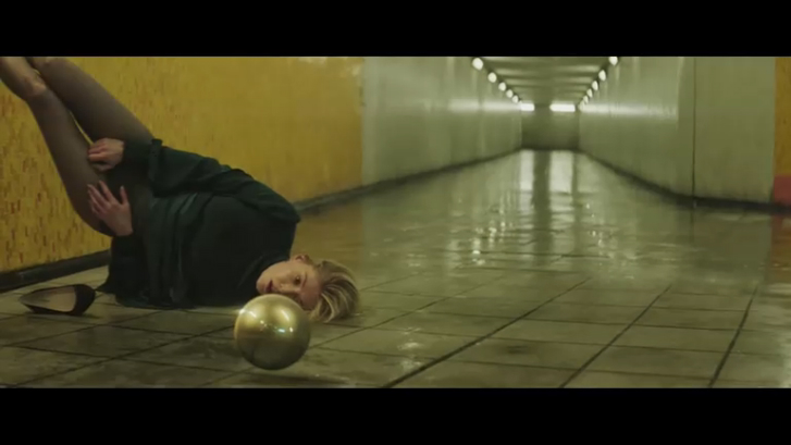 Премьера! Massive Attack, Young Fathers - Voodoo In My Blood 2016 смотреть онлайн